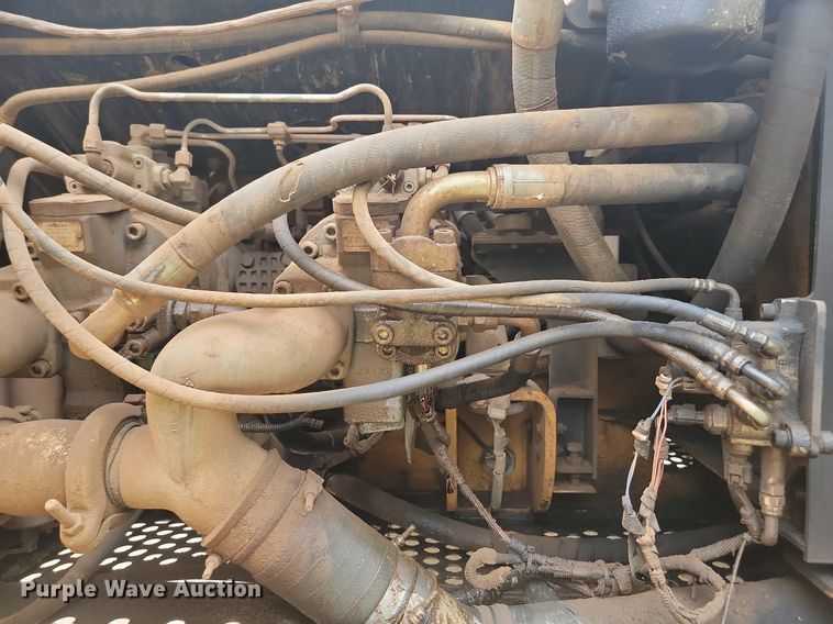 image for item LQ9077 2013 John Deere 350G LC  excavator