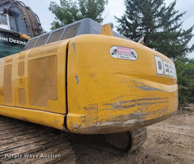 image for item LQ9077 2013 John Deere 350G LC  excavator
