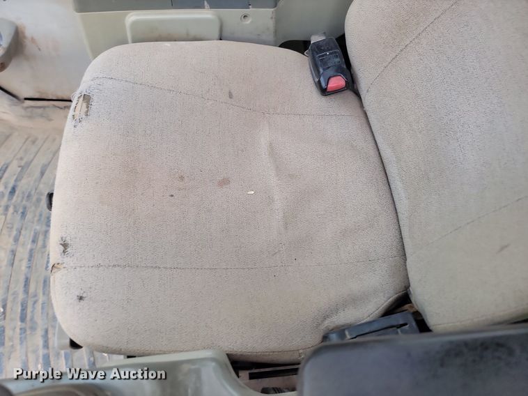 image for item LQ9077 2013 John Deere 350G LC  excavator