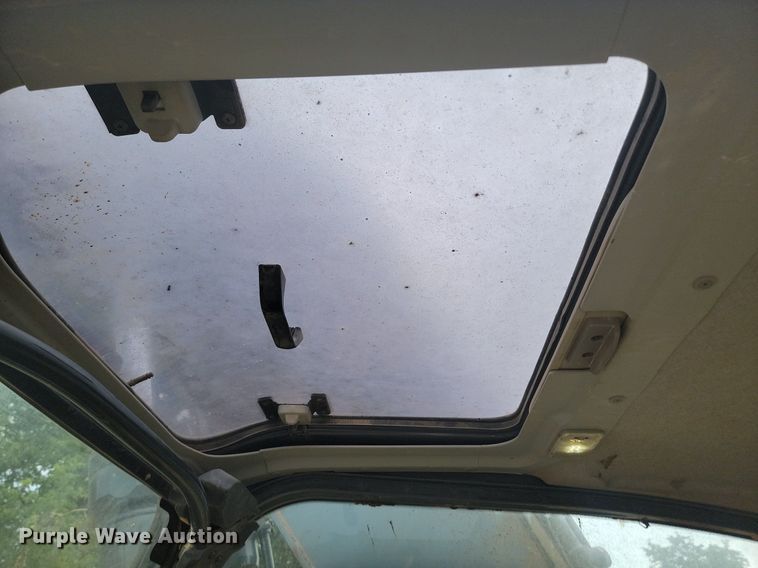 image for item LQ9077 2013 John Deere 350G LC  excavator