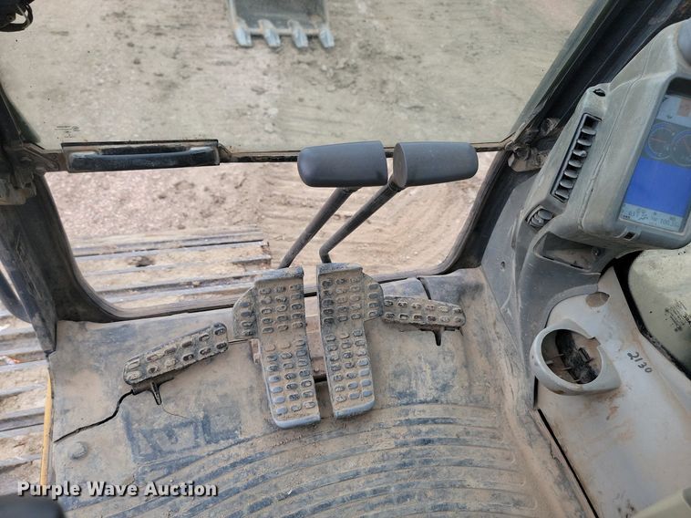 image for item LQ9077 2013 John Deere 350G LC  excavator