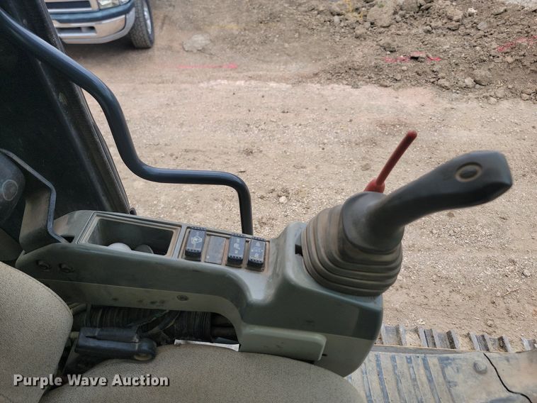 image for item LQ9077 2013 John Deere 350G LC  excavator