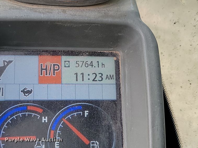 image for item LQ9077 2013 John Deere 350G LC  excavator