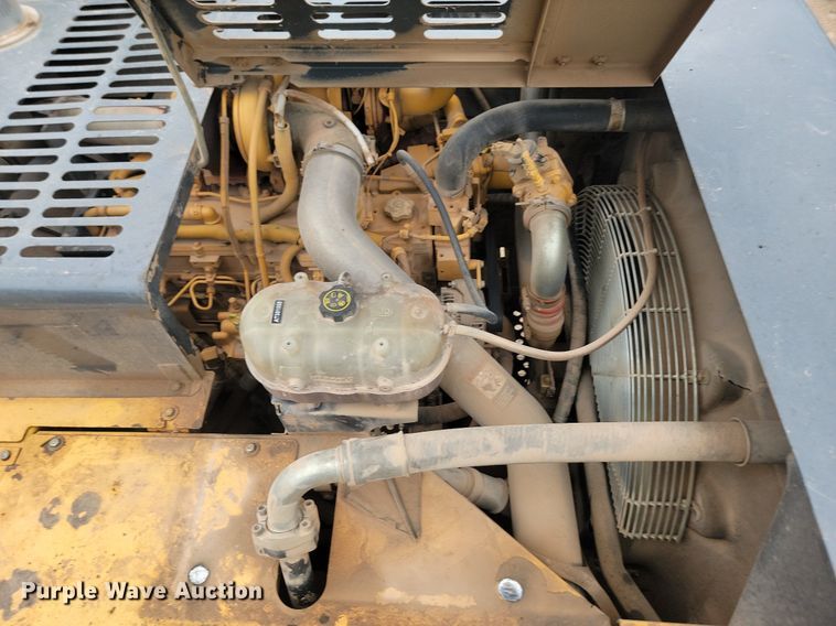 image for item LQ9077 2013 John Deere 350G LC  excavator