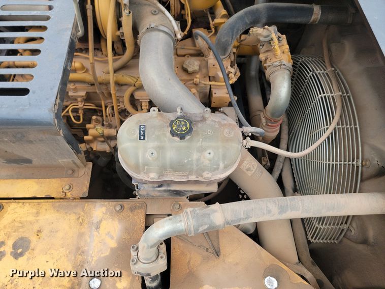 image for item LQ9077 2013 John Deere 350G LC  excavator