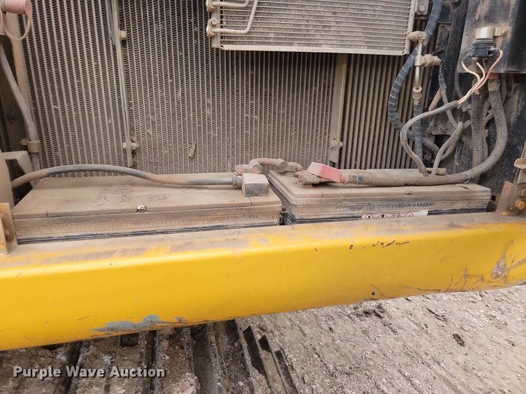 image for item LQ9077 2013 John Deere 350G LC  excavator