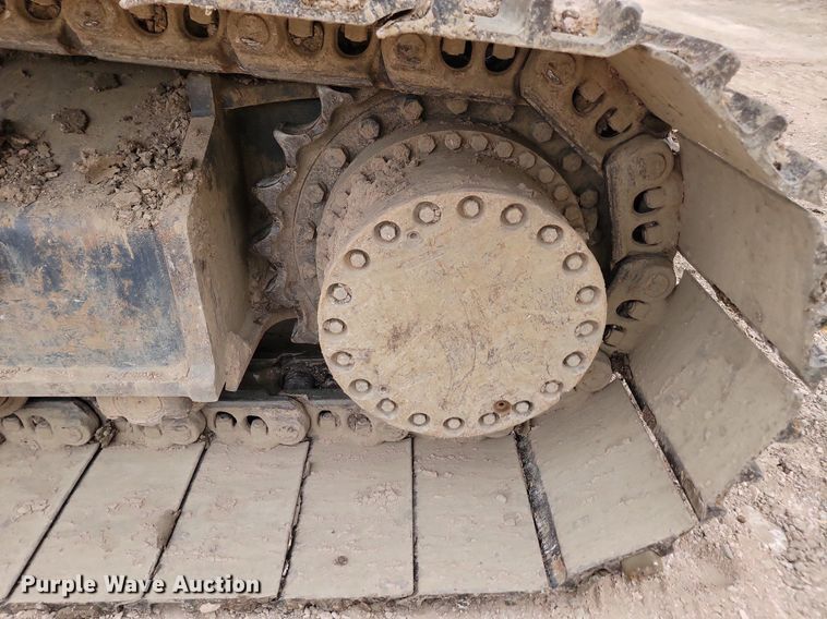 image for item LQ9077 2013 John Deere 350G LC  excavator