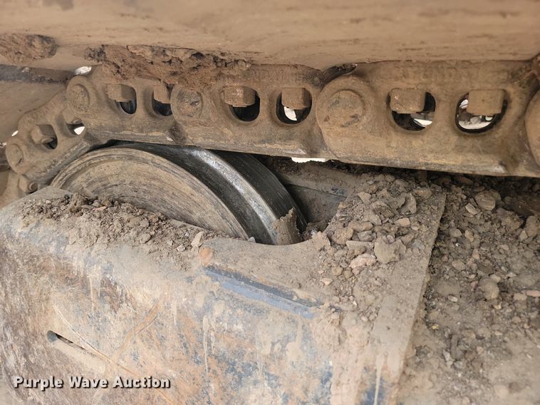 image for item LQ9077 2013 John Deere 350G LC  excavator