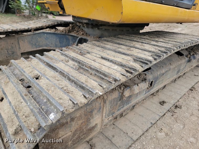 image for item LQ9077 2013 John Deere 350G LC  excavator