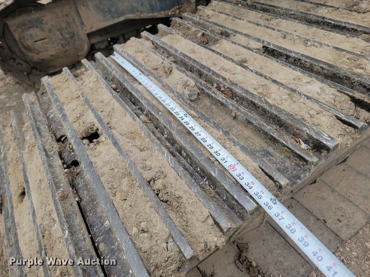 image for item LQ9077 2013 John Deere 350G LC  excavator