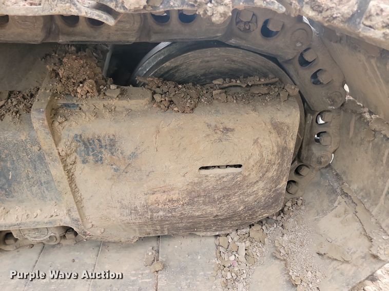 image for item LQ9077 2013 John Deere 350G LC  excavator