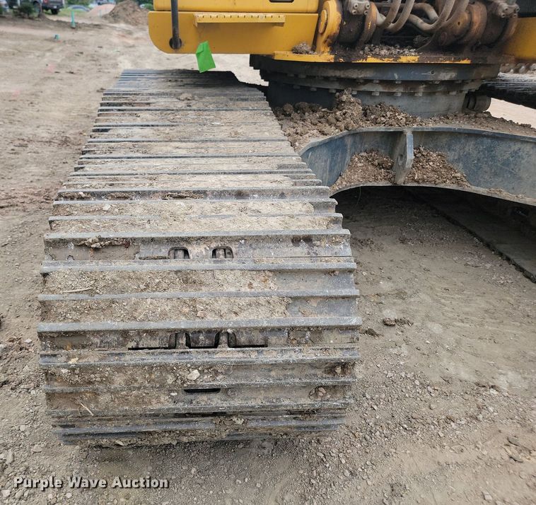 image for item LQ9077 2013 John Deere 350G LC  excavator