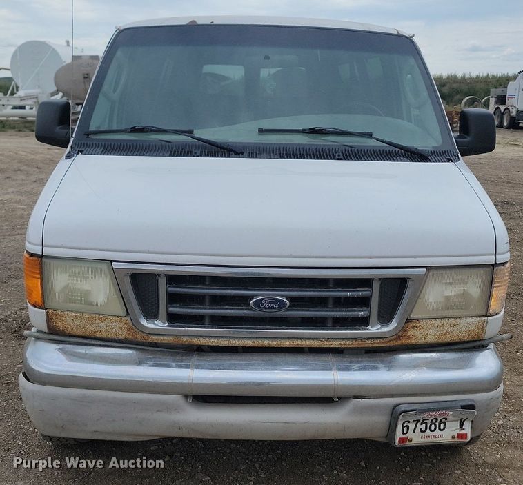 image for item LQ9078 2003 Ford E350  van