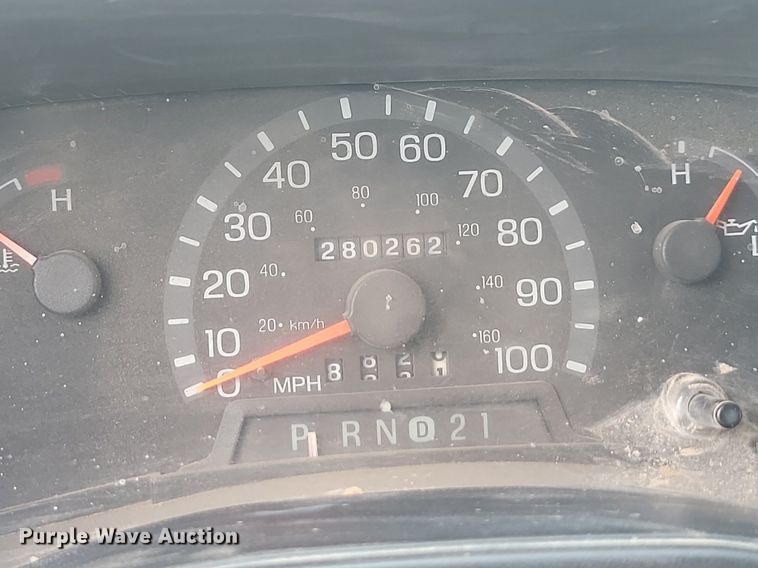 image for item LQ9078 2003 Ford E350  van