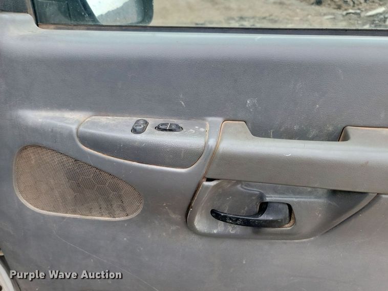 image for item LQ9078 2003 Ford E350  van