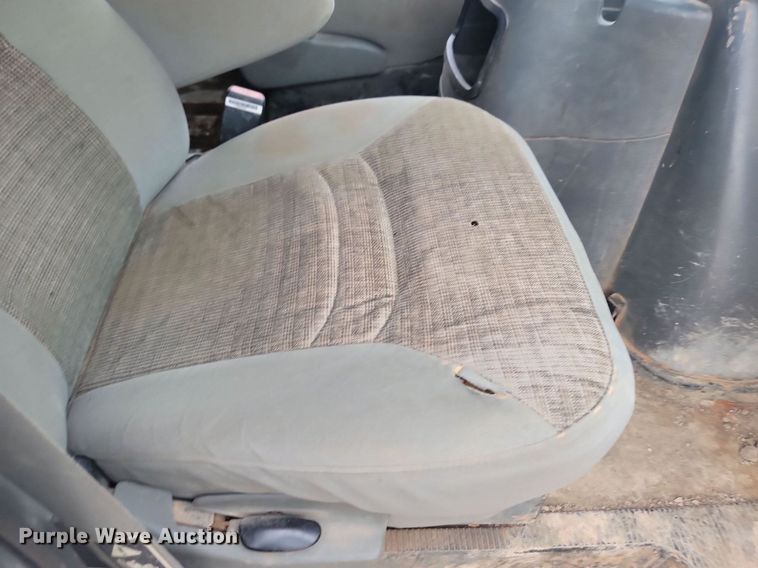 image for item LQ9078 2003 Ford E350  van