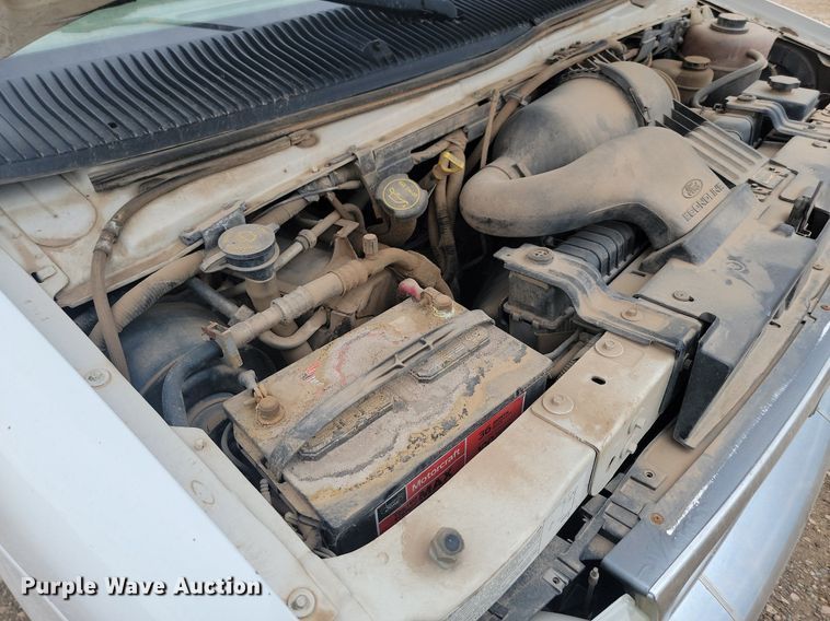 image for item LQ9078 2003 Ford E350  van