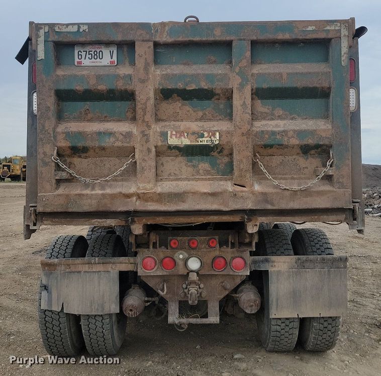 image for item LQ9079 2005 International 5900i  dump truck