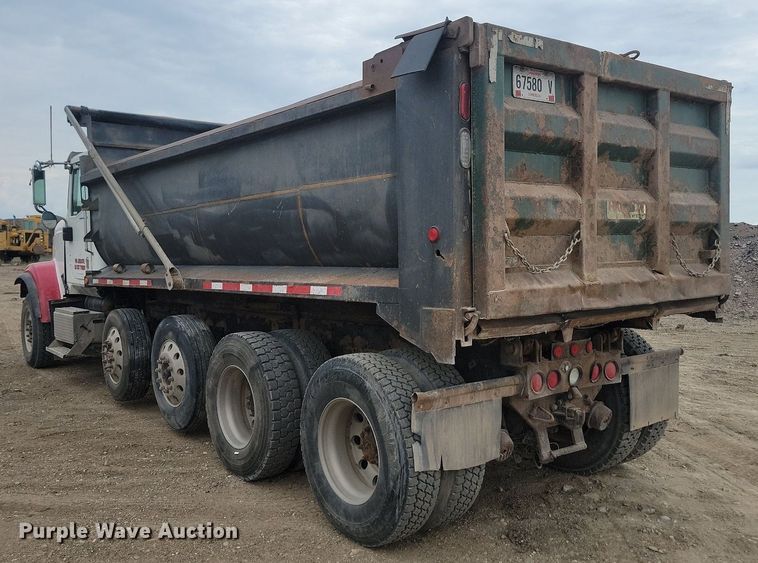 image for item LQ9079 2005 International 5900i  dump truck