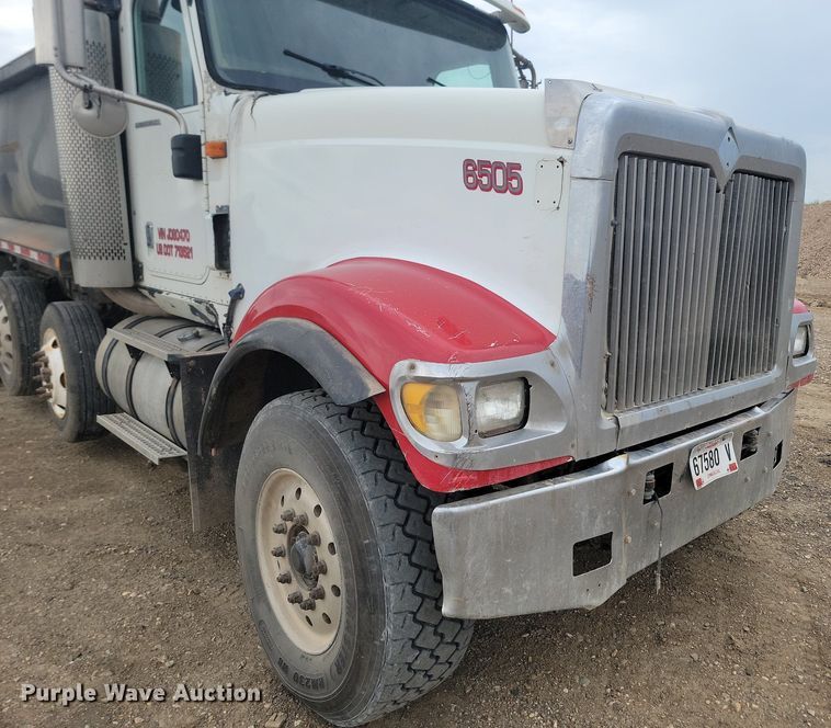 image for item LQ9079 2005 International 5900i  dump truck