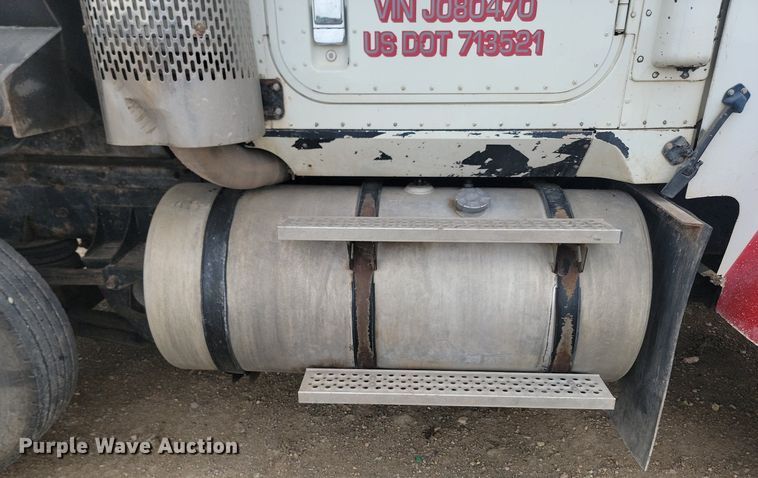 image for item LQ9079 2005 International 5900i  dump truck