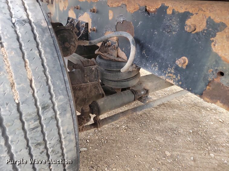 image for item LQ9079 2005 International 5900i  dump truck