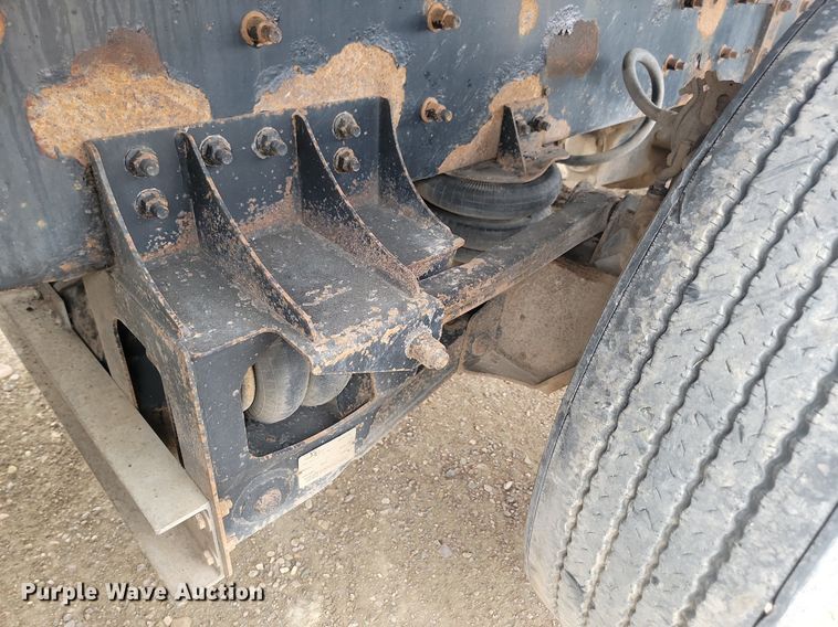 image for item LQ9079 2005 International 5900i  dump truck