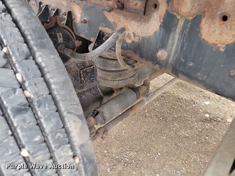 image for item LQ9079 2005 International 5900i  dump truck