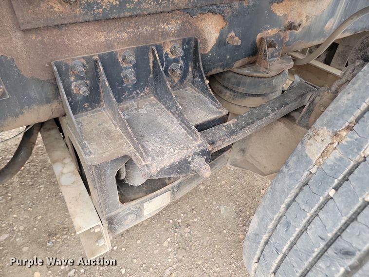 image for item LQ9079 2005 International 5900i  dump truck