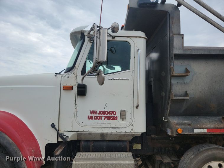 image for item LQ9079 2005 International 5900i  dump truck