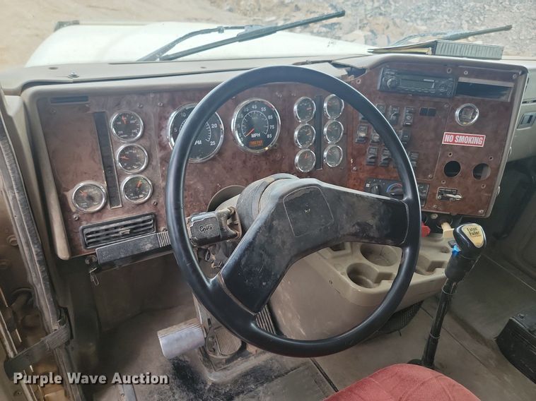 image for item LQ9079 2005 International 5900i  dump truck