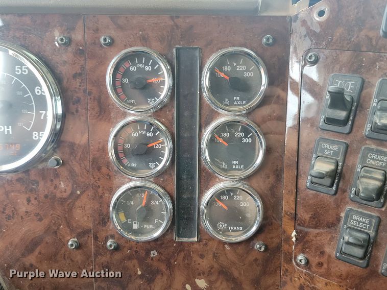 image for item LQ9079 2005 International 5900i  dump truck