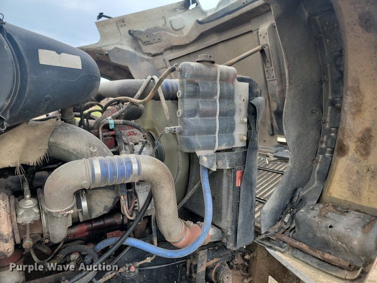 image for item LQ9079 2005 International 5900i  dump truck