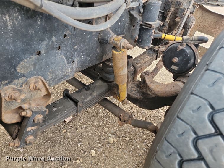 image for item LQ9079 2005 International 5900i  dump truck