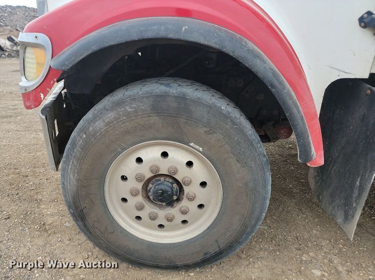 image for item LQ9079 2005 International 5900i  dump truck