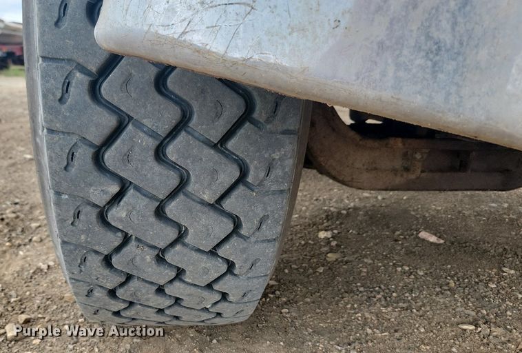 image for item LQ9079 2005 International 5900i  dump truck