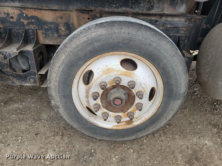 image for item LQ9079 2005 International 5900i  dump truck