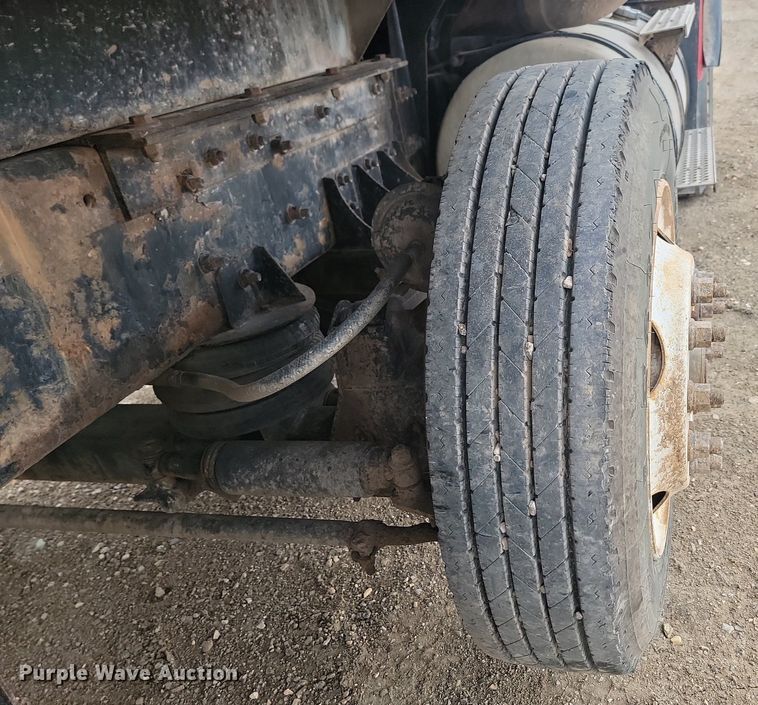 image for item LQ9079 2005 International 5900i  dump truck