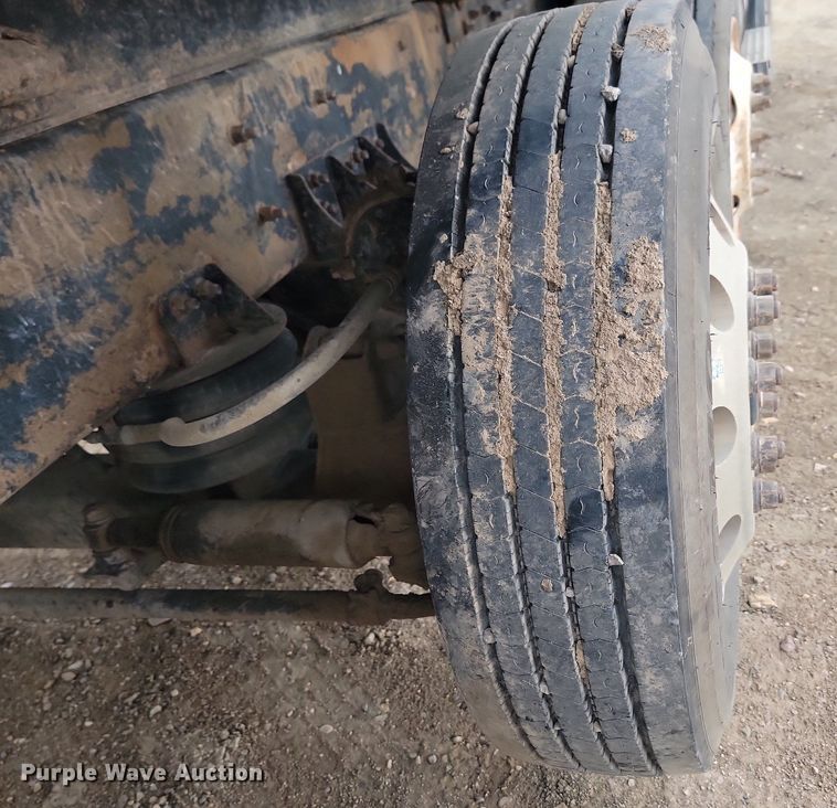 image for item LQ9079 2005 International 5900i  dump truck