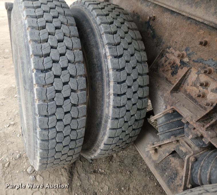 image for item LQ9079 2005 International 5900i  dump truck