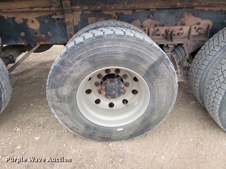 image for item LQ9079 2005 International 5900i  dump truck