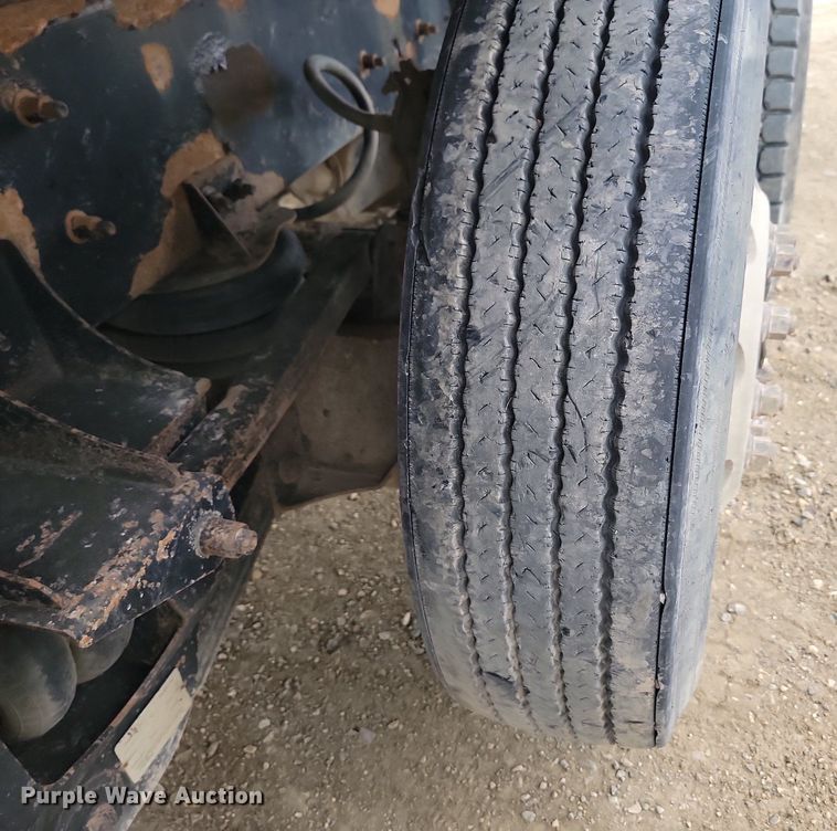 image for item LQ9079 2005 International 5900i  dump truck