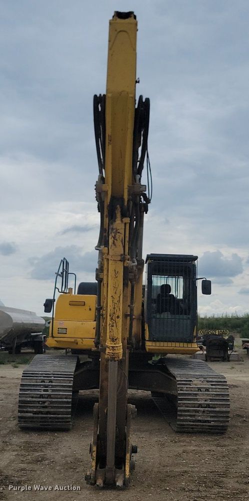 image for item LQ9080 2015 Komatsu PC390LC-10  excavator