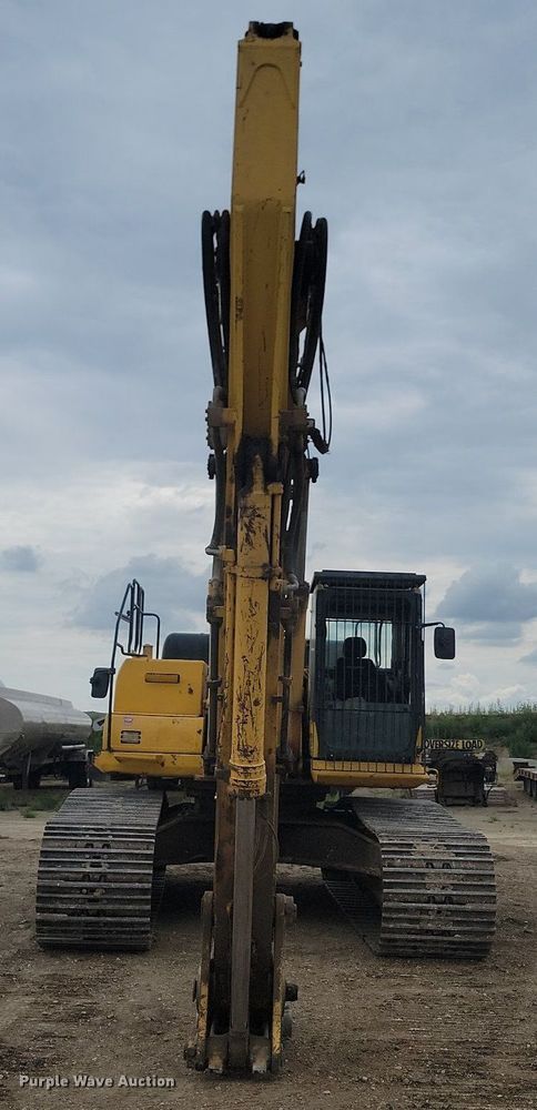image for item LQ9080 2015 Komatsu PC390LC-10  excavator