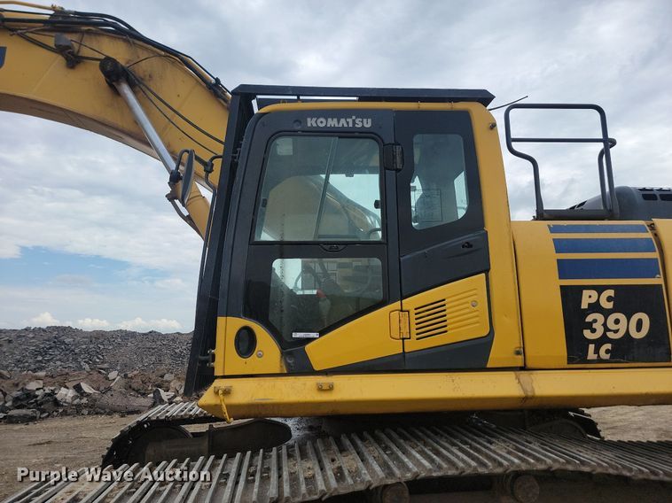 image for item LQ9080 2015 Komatsu PC390LC-10  excavator