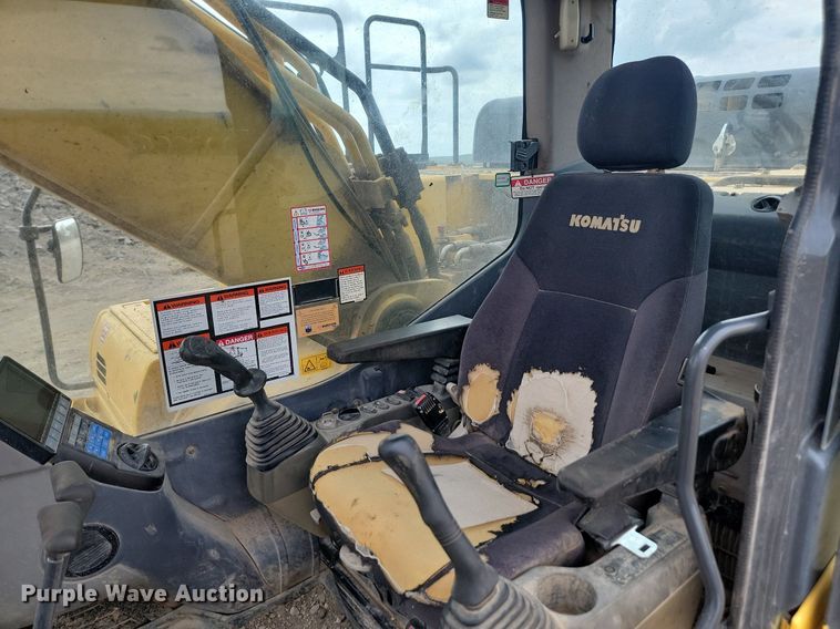 image for item LQ9080 2015 Komatsu PC390LC-10  excavator