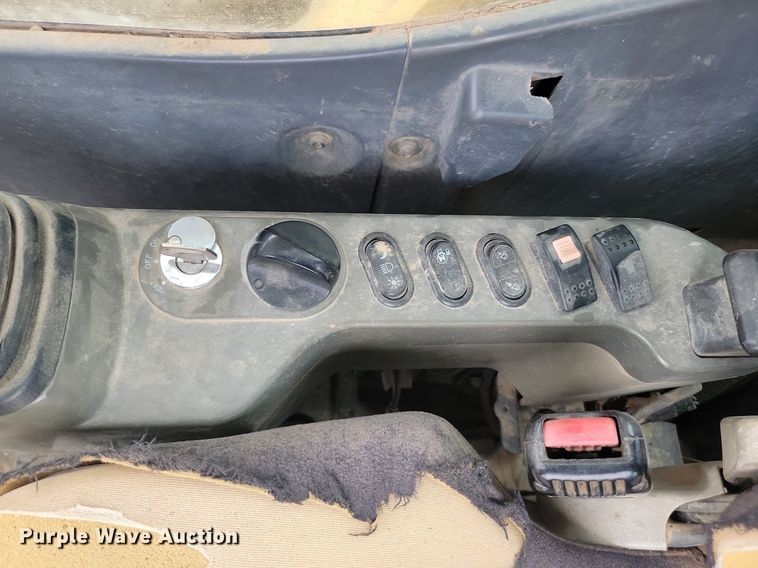 image for item LQ9080 2015 Komatsu PC390LC-10  excavator