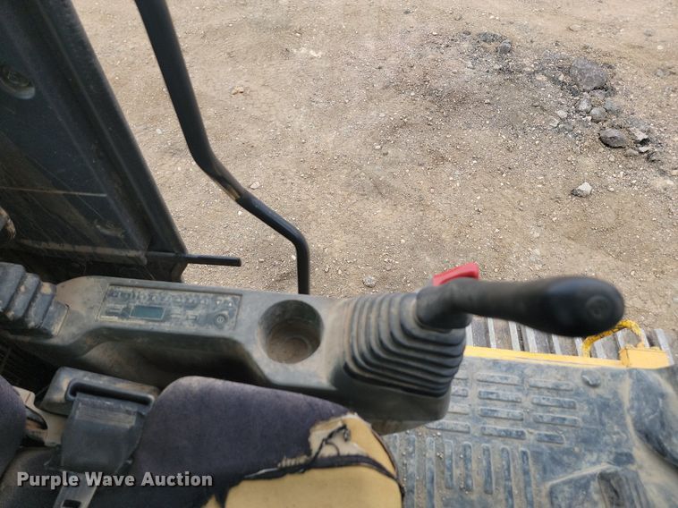 image for item LQ9080 2015 Komatsu PC390LC-10  excavator