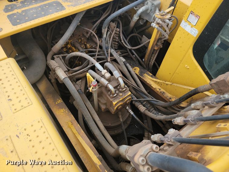 image for item LQ9080 2015 Komatsu PC390LC-10  excavator