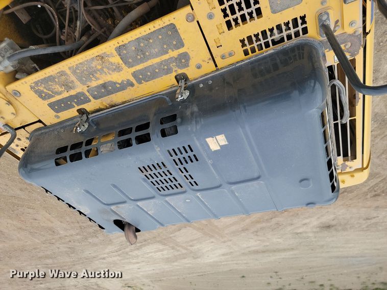 image for item LQ9080 2015 Komatsu PC390LC-10  excavator